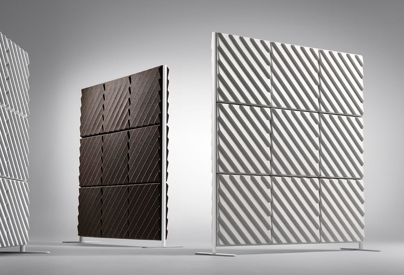 Soundwave-stripes-richard-hutten Kopiera | ScandinavianDesign.com