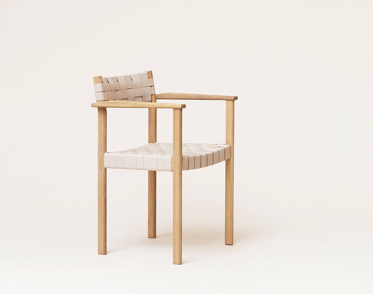 Fr Motif Arm Chair White Oiled Oak Perspective Kopier | Scandinavian Design