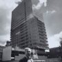 arne-jacobsen-in-front-of-sas-royal-hotel