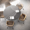 Roma Bord Med Dwell Stoler Rundt Fra Fora Form | Scandinavian Design