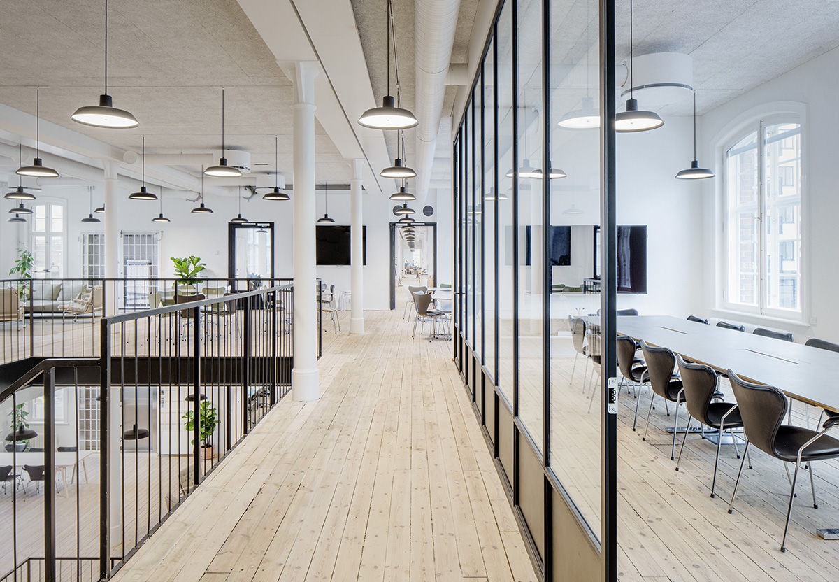 Fabrik pendant by FOJAB Jonas Ruthblad Mikael Pettersson inspired by early 20th century factory lighting