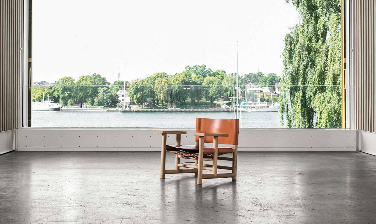 Verk's hunting chair by Joacim Wahlström positioned in a contemporary Scandinavian living room setting