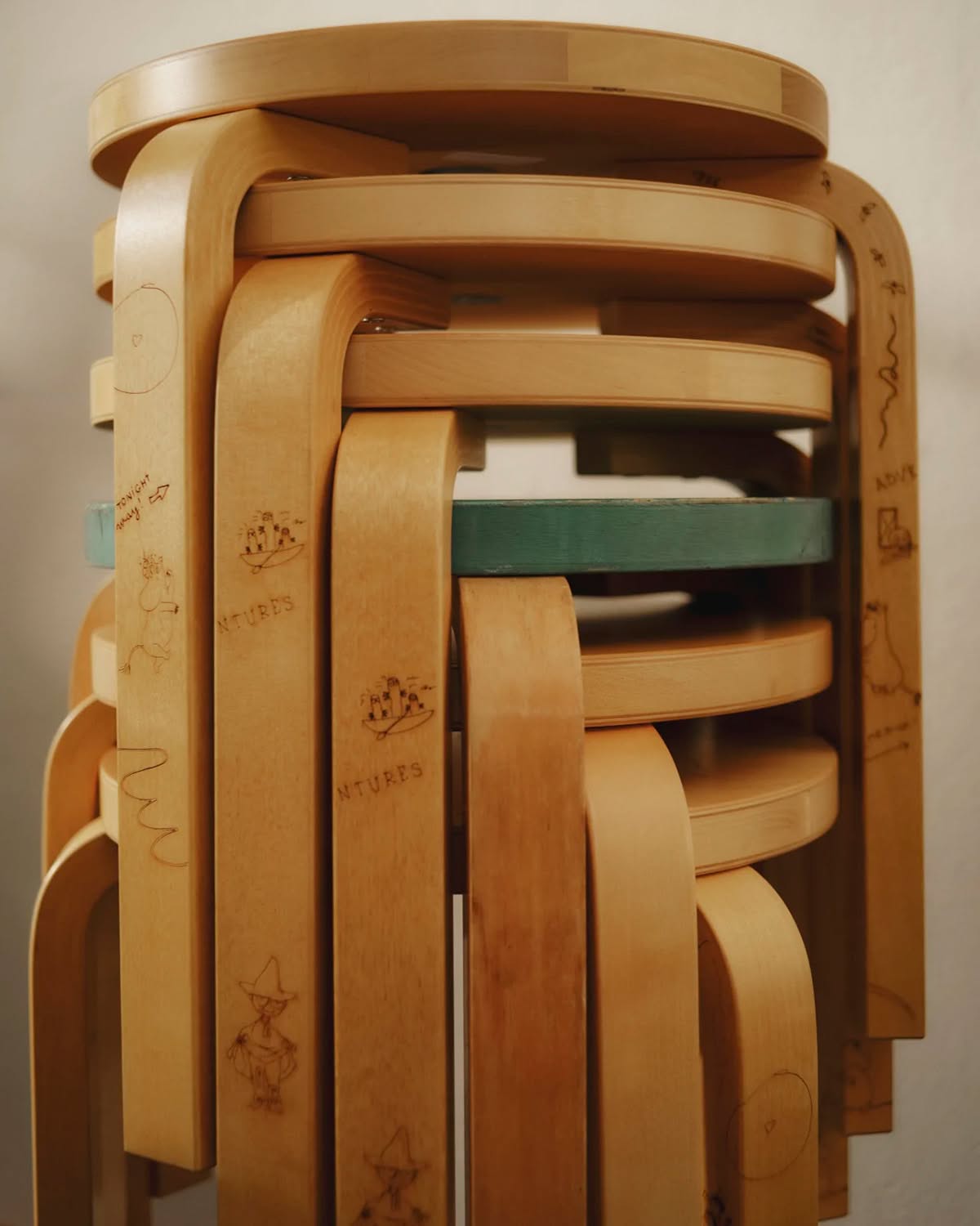 Stool 60 Celebratinon Artek ＋ Moomin Artek Moomin Stool 60 Celebration Alvar Aalto 2025
