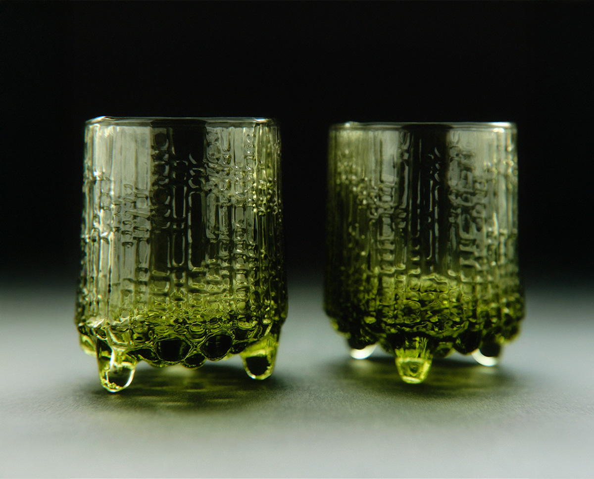Iittala_ultima_thule-sake | ScandinavianDesign.com