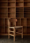 J39upholstered_oaklightoilnaturalcanvas | ScandinavianDesign.com