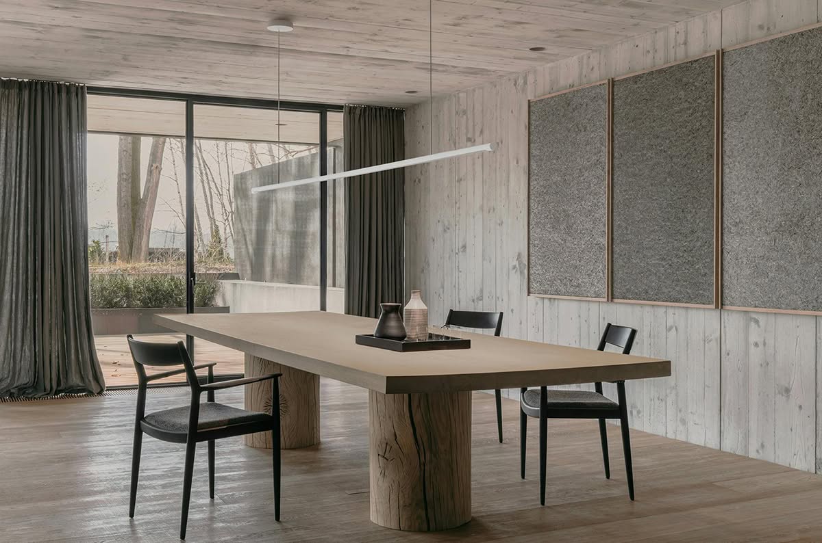 w181 Linier Pro in neutral setting highlighting its clean design and focused light beam
