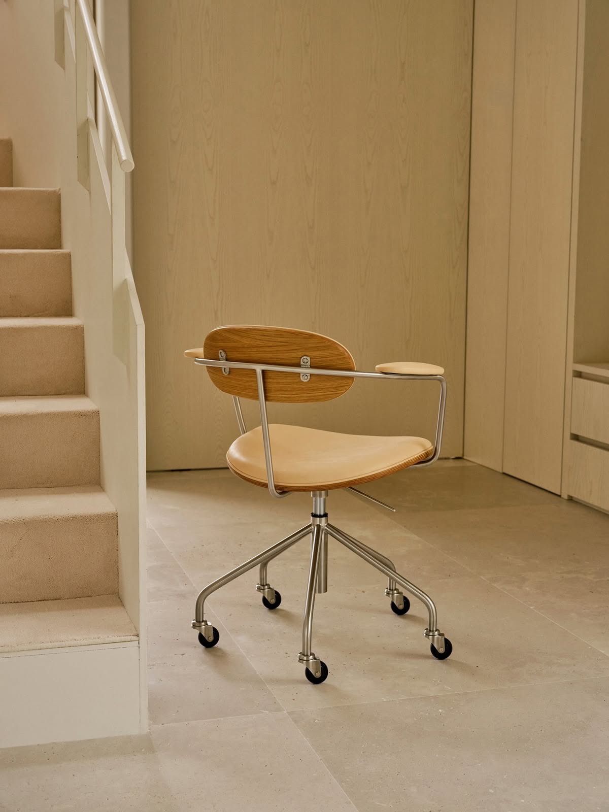 Wegner's CH621 Swivel Chair 1948, Returns to Carl Hansen & Søn