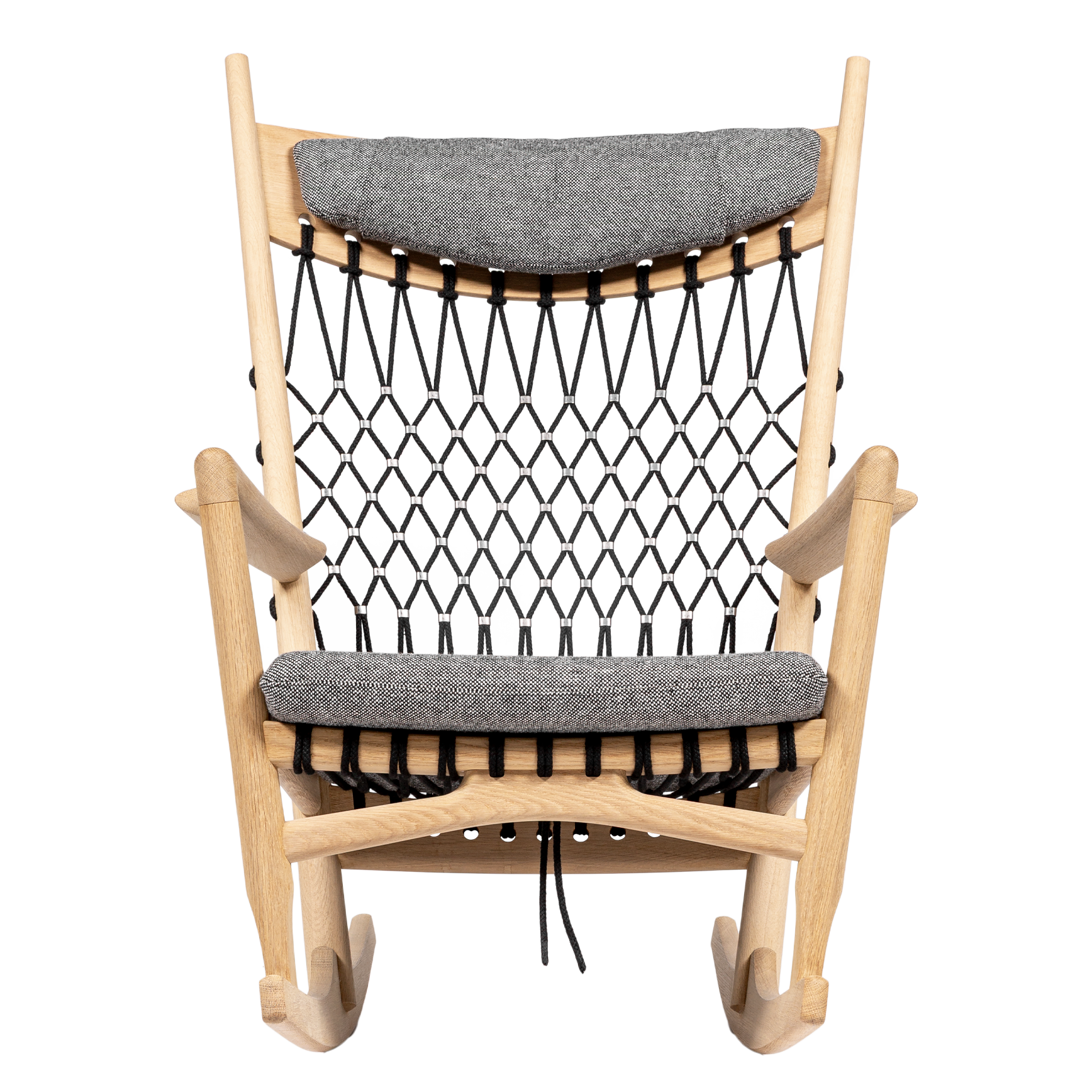 Pp_mobler_wegner_pp124_rocking_chair_oak_soap_hallingdal_166-1 | ScandinavianDesign.com