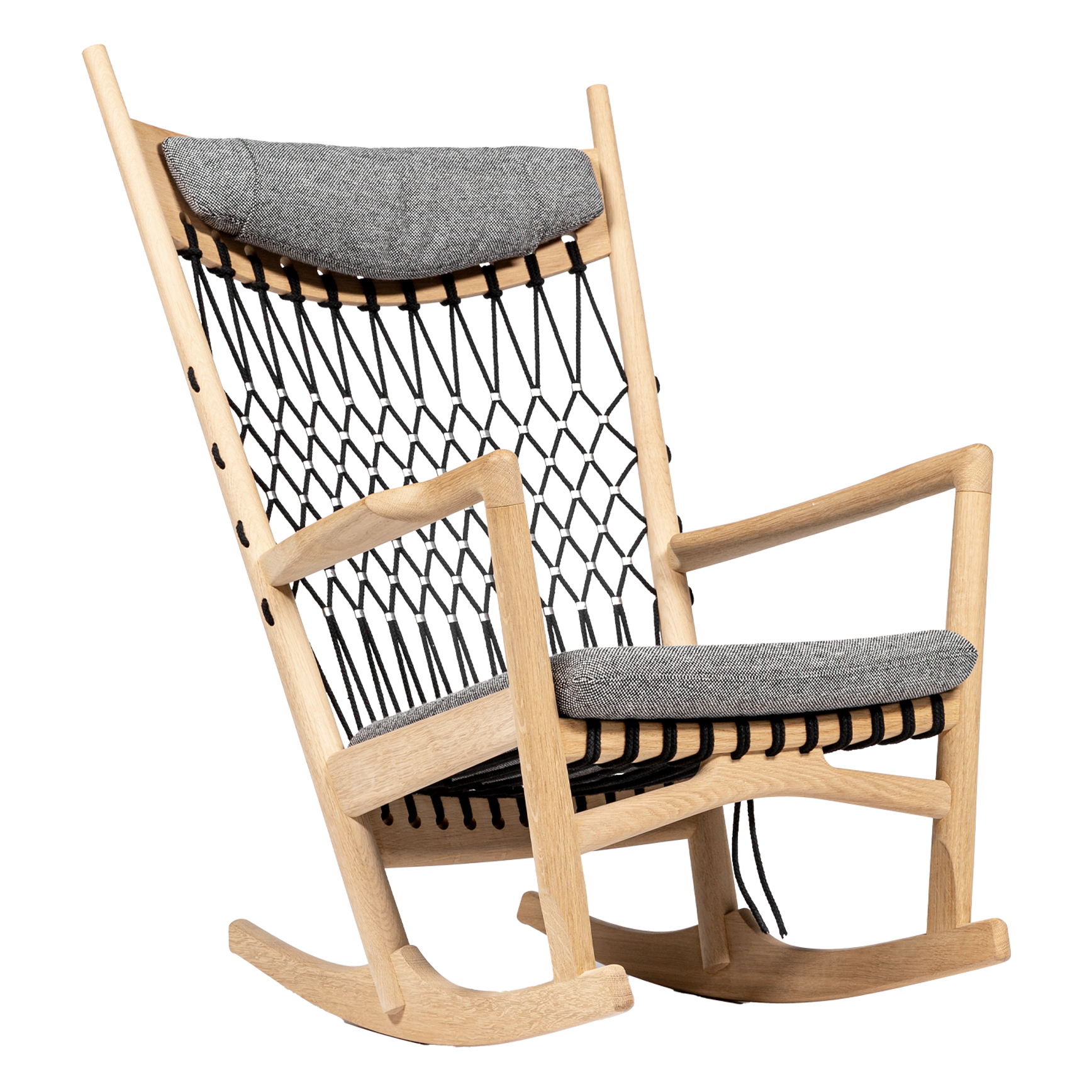Pp_mobler_wegner_pp124_rocking_chair_oak_soap_hallingdal_166-2 | ScandinavianDesign.com