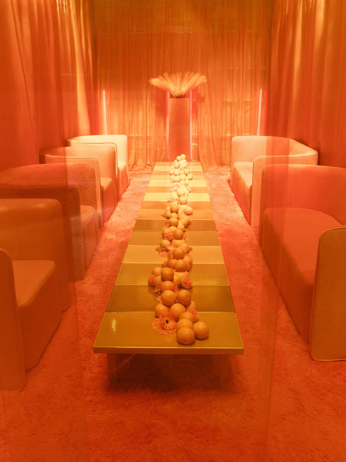 Mobel_copenhagen_orange_room_3daysofdesign_2025_2_anders_soelvsten_thomsen | ScandinavianDesign.com
