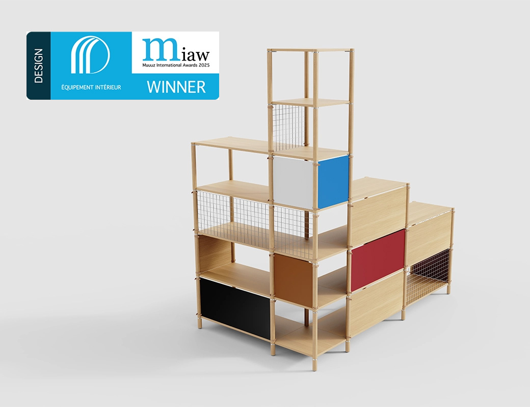Lilli-hyllsystem-uppstallning-i-ek-med-avdelare-bakifran-01 | ScandinavianDesign.com
