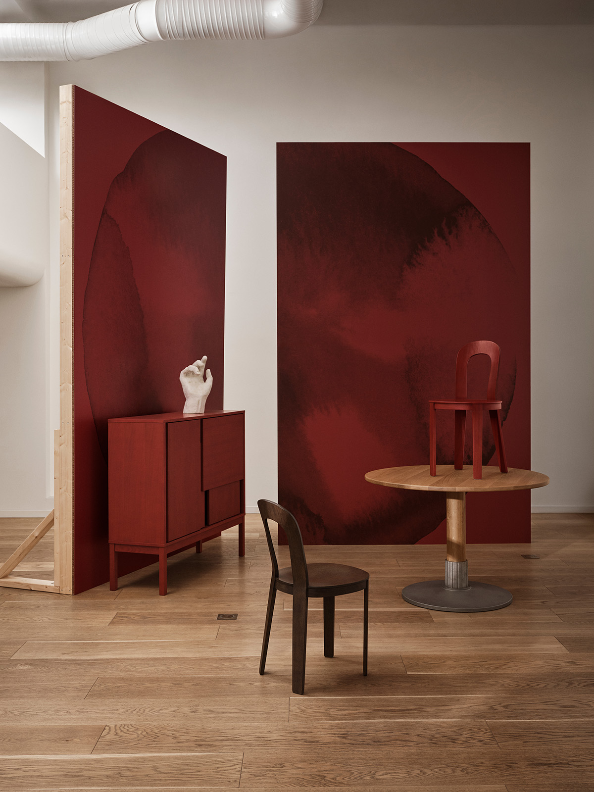 PressImage News2026 LayerSideboard TockTable OliviaChair