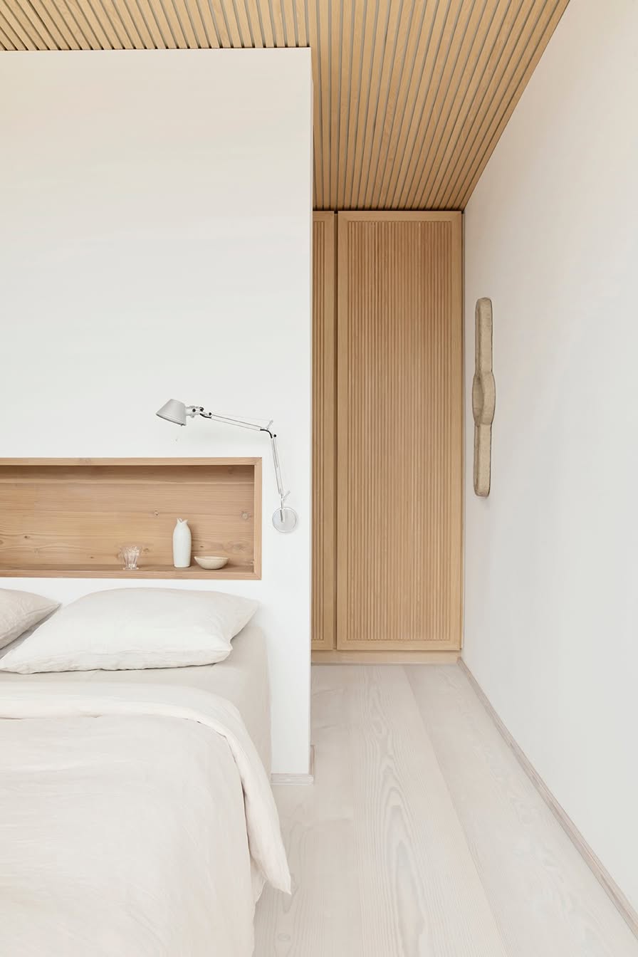 Bespoke alcove Bespoke alcove