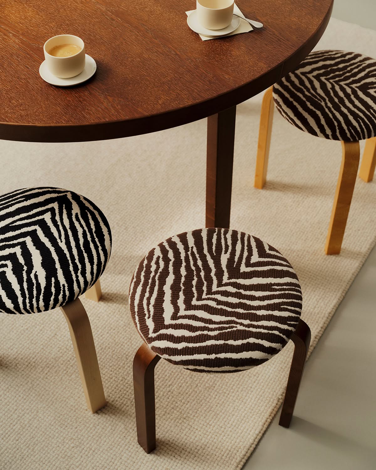 Artek Zebra 2026 in situ Stool 60 Black and Brown Zebra Table 91 walnut master Artek Zebra 2026 in situ Stool 60 Black and Brown Zebra Table 91 walnut master